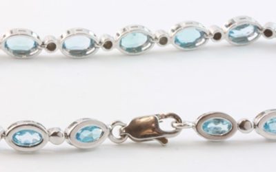 b119429 : Blue Topaz Bracelet