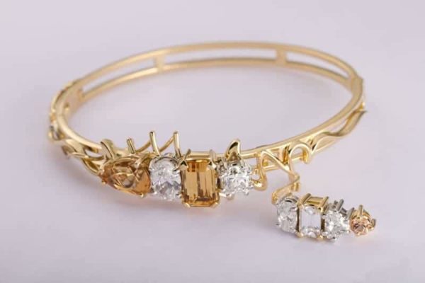 quality jewellery designs, Abrecht Bird, Abrecht bird jewellery, creative jewellery designs, hand made jewellery, creative jewellery, topaz bangle, topaz bracelet, topaz and diamond bangle, bangle with detachable bracelet, creative hand made jewellery, hinged diamond bangle, qualified jewellers, heirloom jewellery