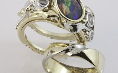 119351 : Opal & Diamond Ring Set