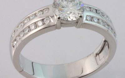 119512 : Channel-set Diamond Hinged Engagement Ring