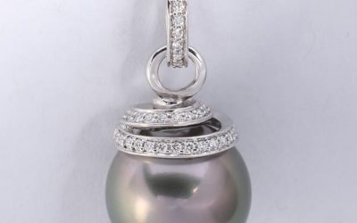 119597 : Tahitian Pearl & Diamond Spiral Pendant