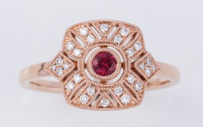 119768 : Ruby & Diamond Ring