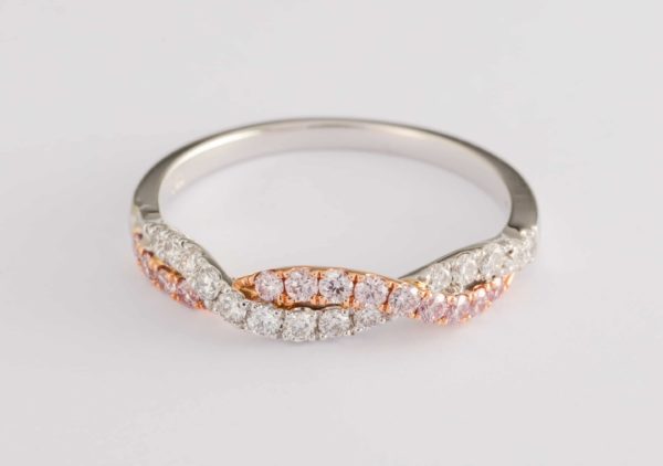 pink diamond ring, twist ring, pink diamond jewellery, Argyle diamonds,