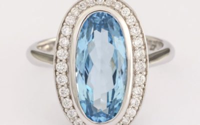 119900 : Blue Topaz & Diamond Ring
