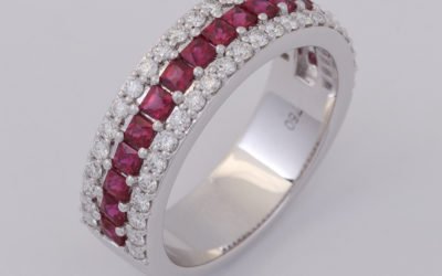 120023 : Ruby & Diamond Ring