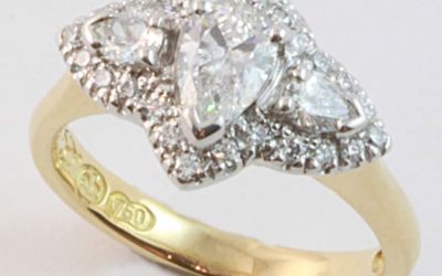 120135 : Two Tone Pear-shaped Diamond Cluster Engagement Ring
