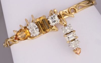 o120 : Topaz & Diamond Brooch/Pendant