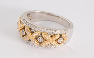 119545 : Two Tone Diamond  Ring