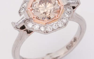 120539 : 18 Carat White & Rose Gold Cognac & White Diamond Ring