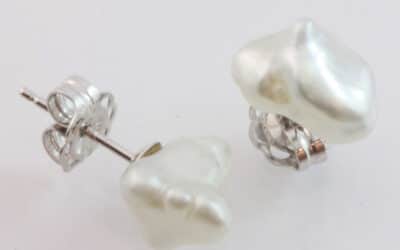 119899 : 9 Carat White Gold Keshi Pearl Stud Earrings